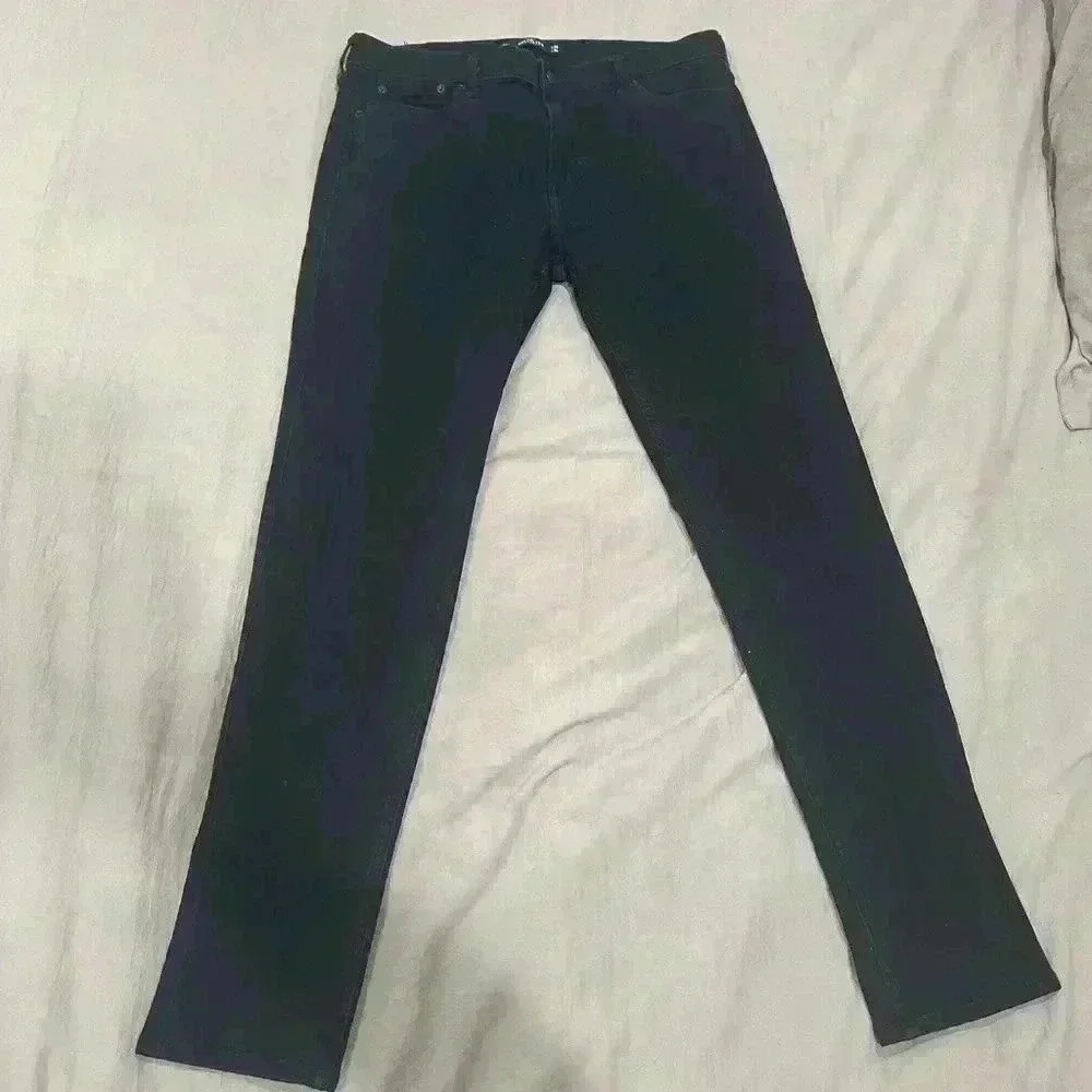 Hollister pants in black